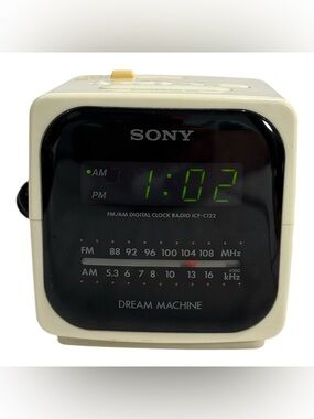 Sony Dream Machine Cube Alarm Clock AM/FM Radio Model ICF-C122 White LED Tested